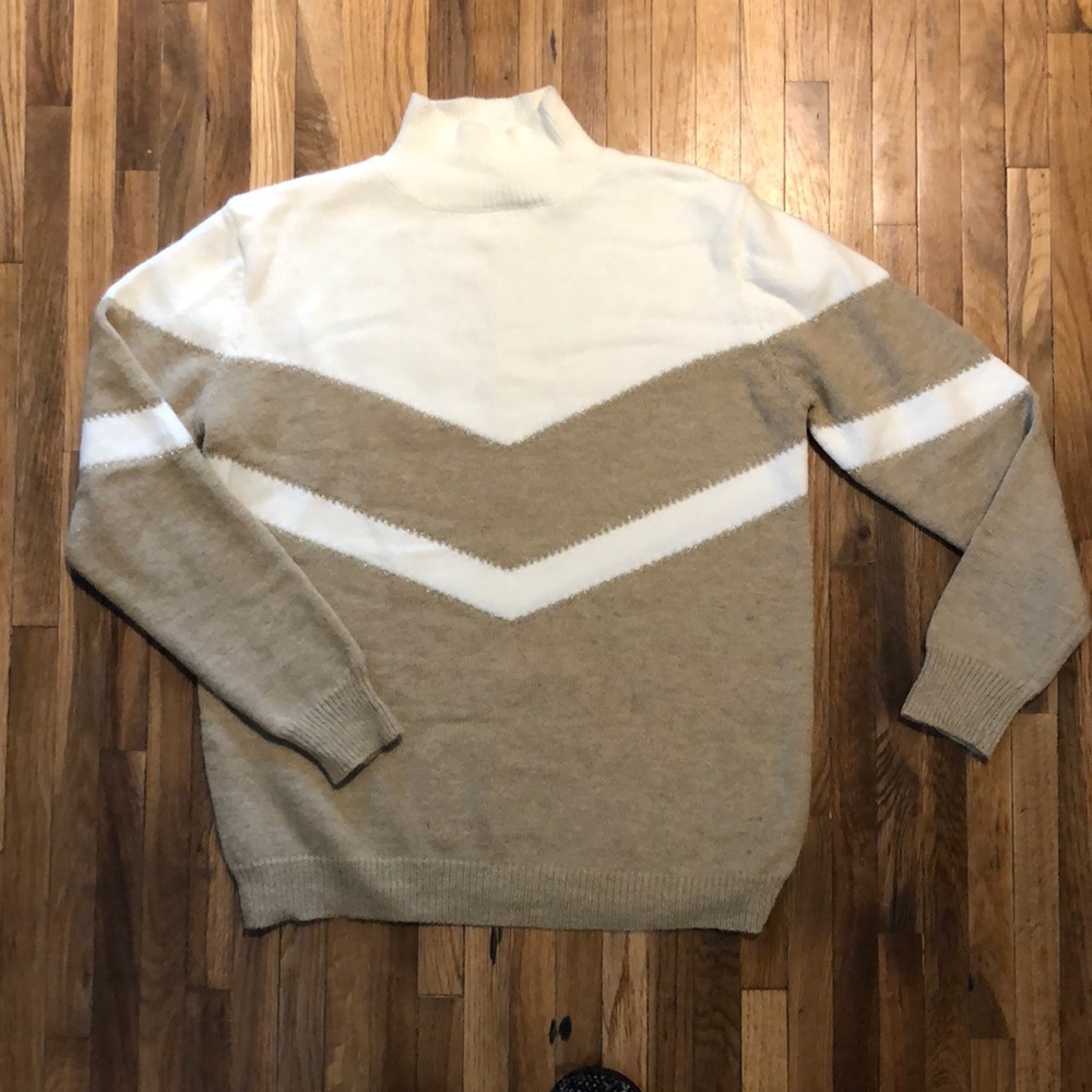 Cream and beige turtleneck sweater with a silver chevron print, women’s M.
